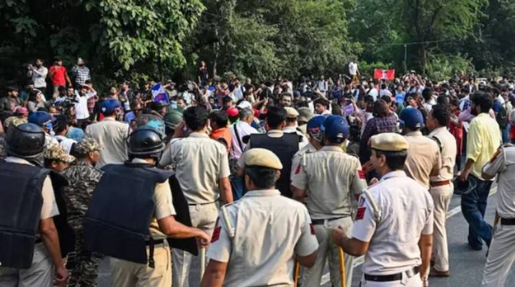सुप्रीम कोर्ट में जंतर-मंतर को प्रदर्शन स्थल से हटाने के फैसले पर सुनवाई